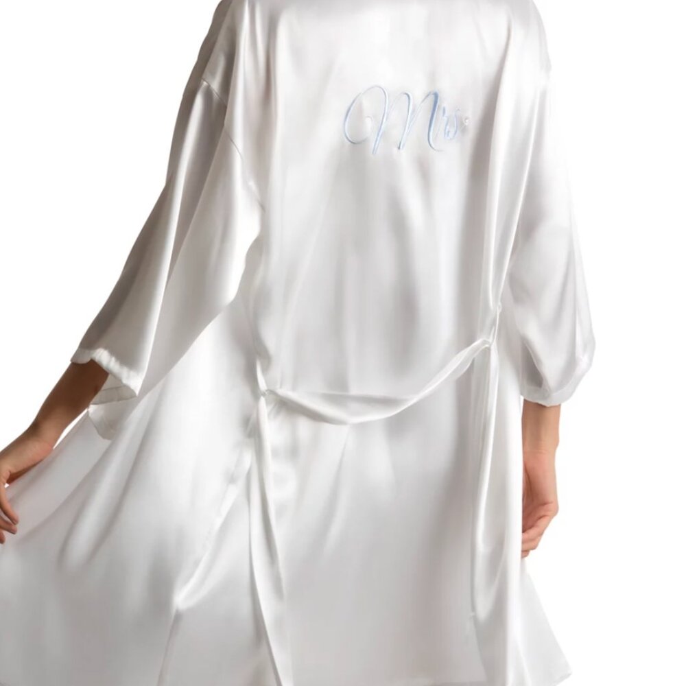 NWT  Bride Robe - Picture 2 of 16